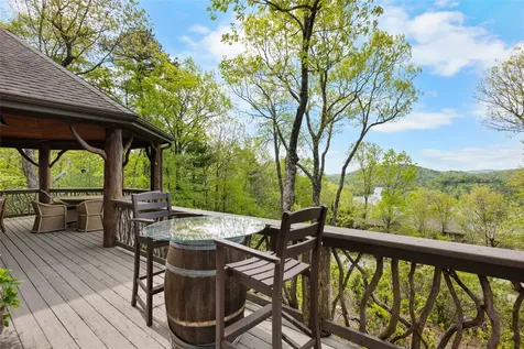 536 Hawk Mountain Road Lake Toxaway NC 28747