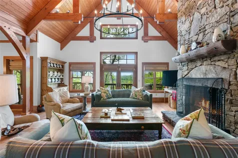 536 Hawk Mountain Road Lake Toxaway NC 28747