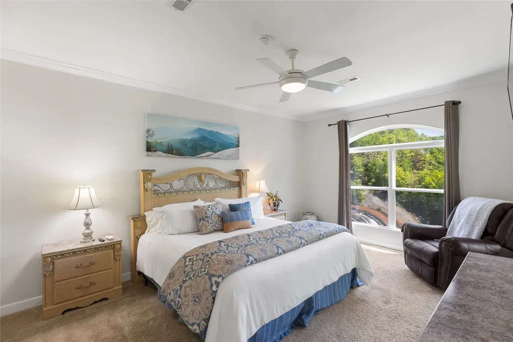 48 Upper Tanglewood Lake Toxaway NC 28747