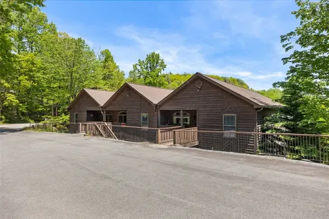 48 Upper Tanglewood Lake Toxaway NC 28747