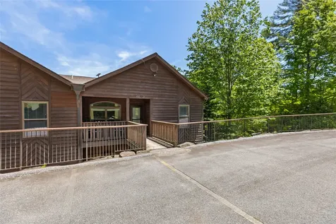 48 Upper Tanglewood Lake Toxaway NC 28747