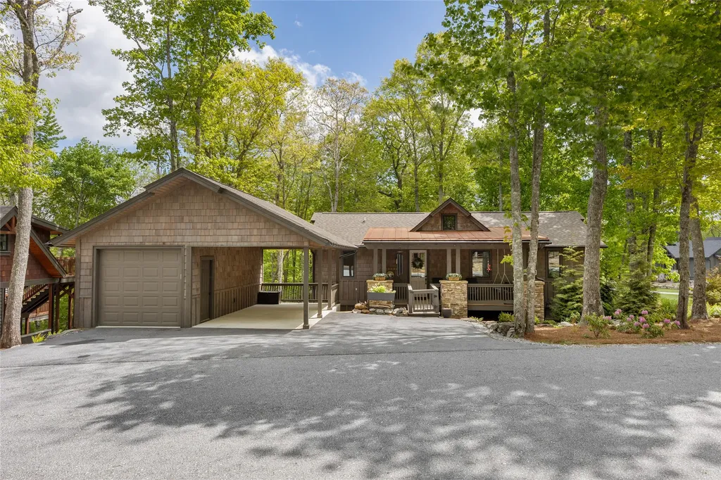 20 Camp Fire Trail Glenville NC 28736
