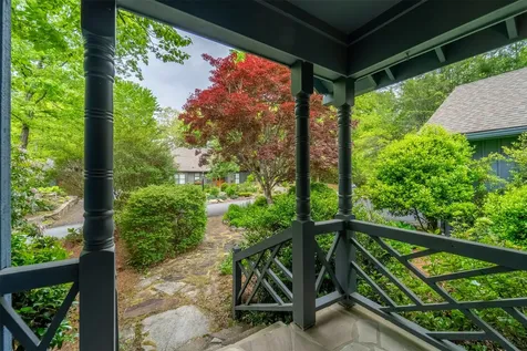 29 Cottage Drive Sapphire NC 28774