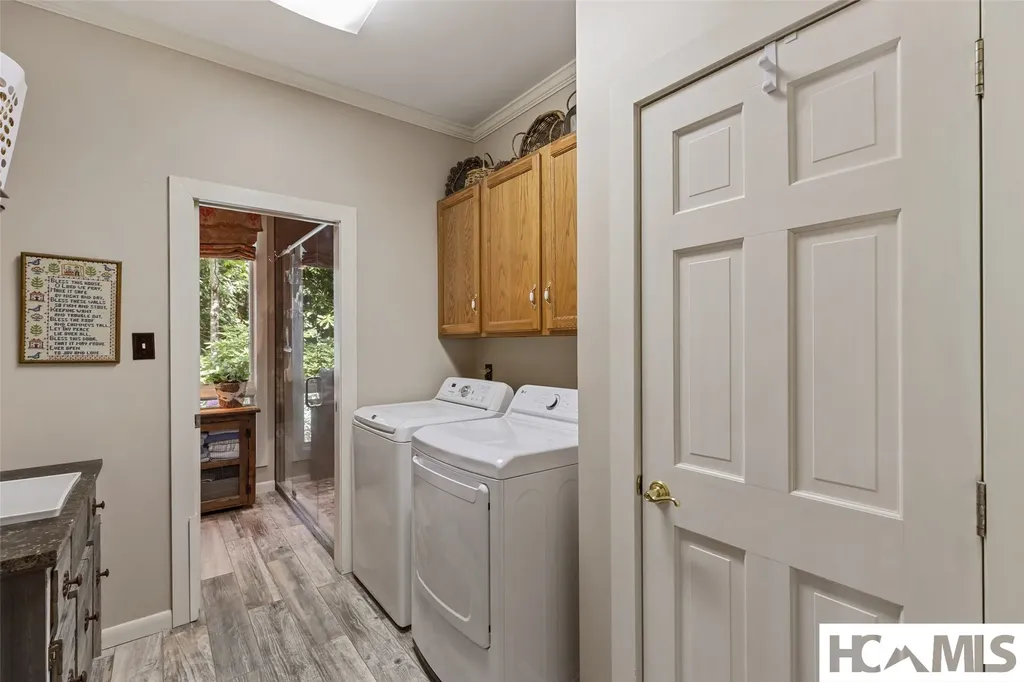 21 Laurel Wood Court Sapphire NC 28774