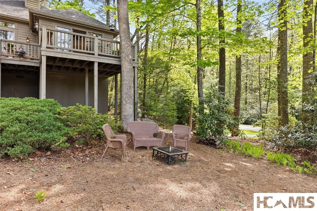 21 Laurel Wood Court Sapphire NC 28774