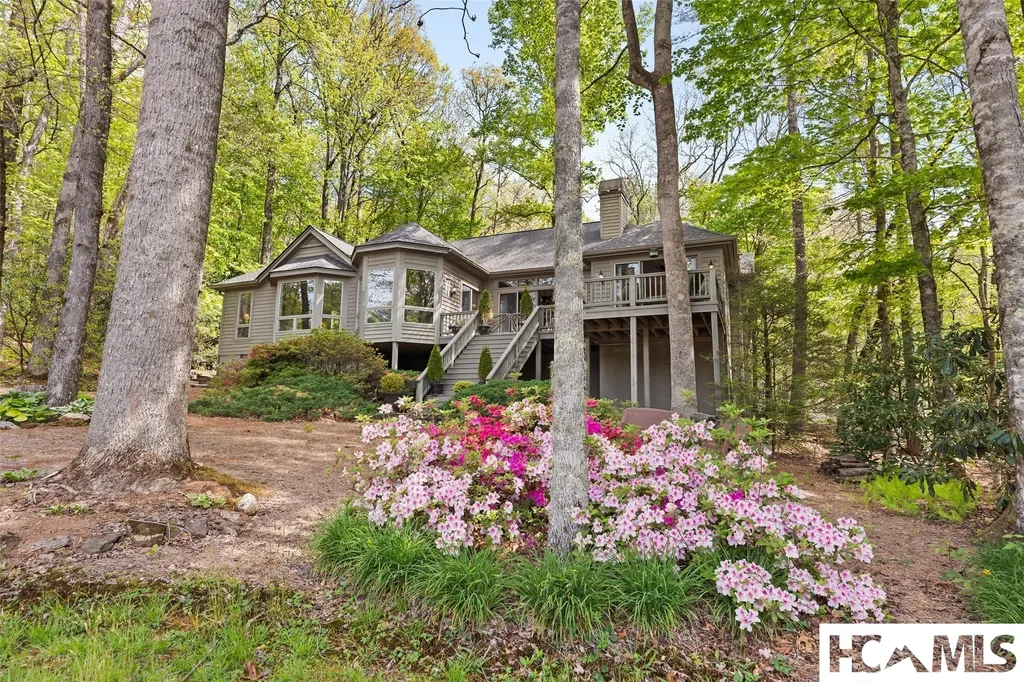 21 Laurel Wood Court Sapphire NC 28774