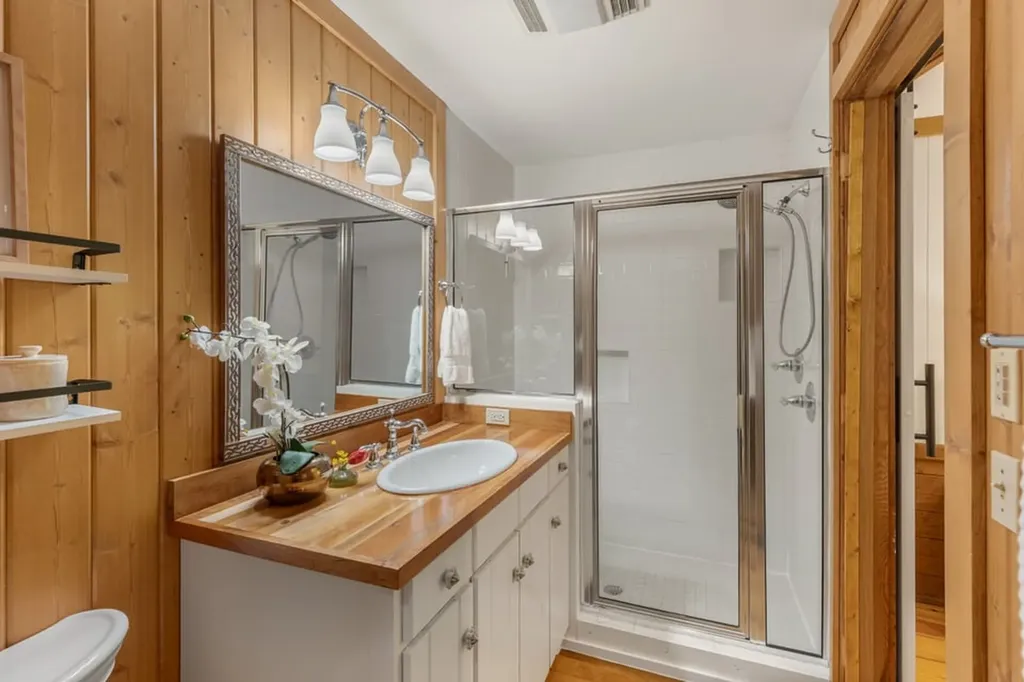 94 Netsi Place Highlands NC 28741