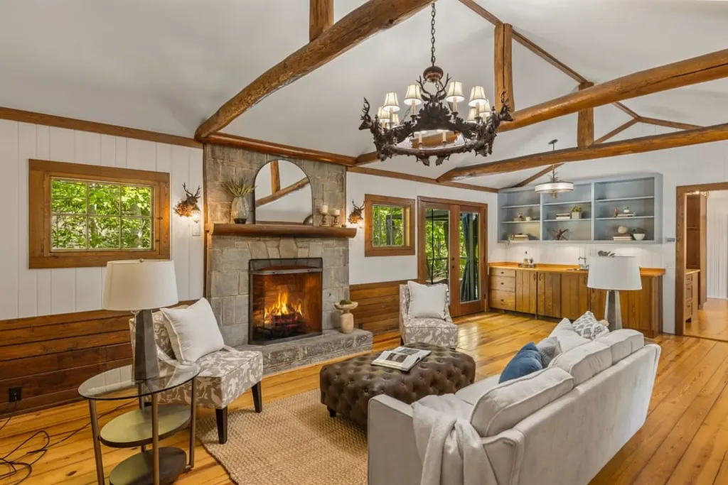 94 Netsi Place Highlands NC 28741