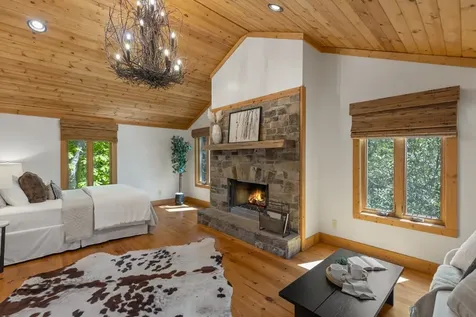 94 Netsi Place Highlands NC 28741