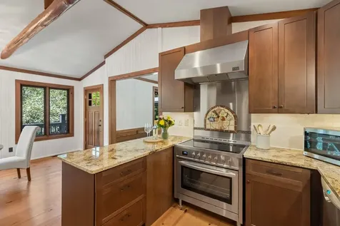 94 Netsi Place Highlands NC 28741