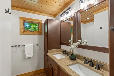 94 Netsi Place Highlands NC 28741