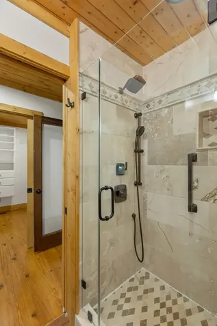 94 Netsi Place Highlands NC 28741