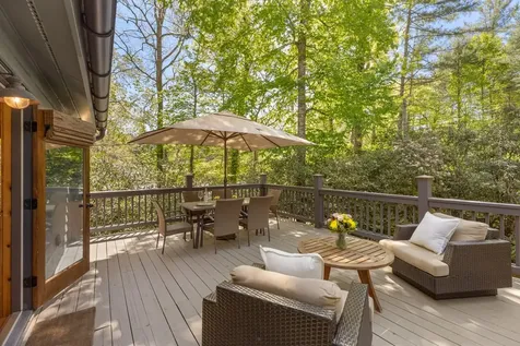 94 Netsi Place Highlands NC 28741