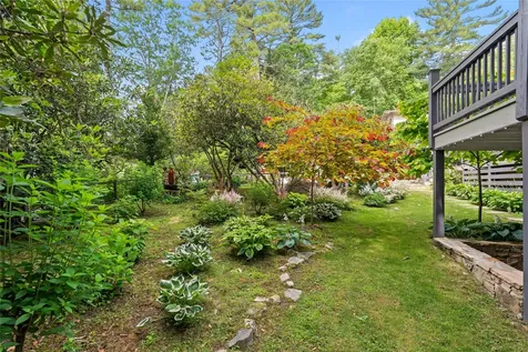 94 Netsi Place Highlands NC 28741