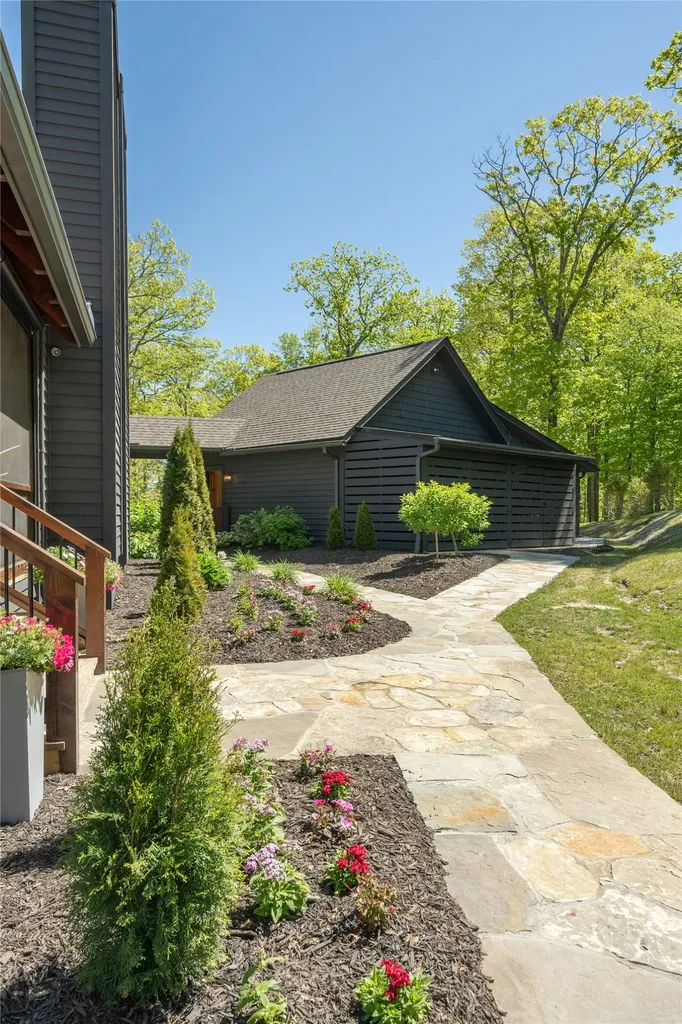 336 Firesong Lane Glenville NC 28736
