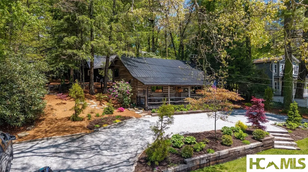 472 Chestnut Street Highlands NC 28741