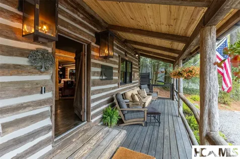 472 Chestnut Street Highlands NC 28741