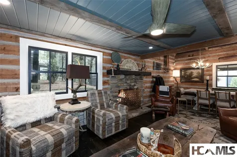 472 Chestnut Street Highlands NC 28741