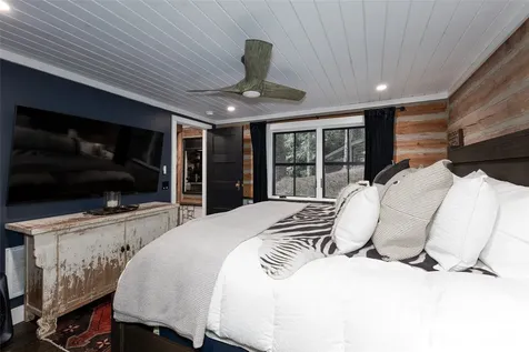 472 Chestnut Street Highlands NC 28741