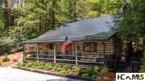 472 Chestnut Street Highlands NC 28741