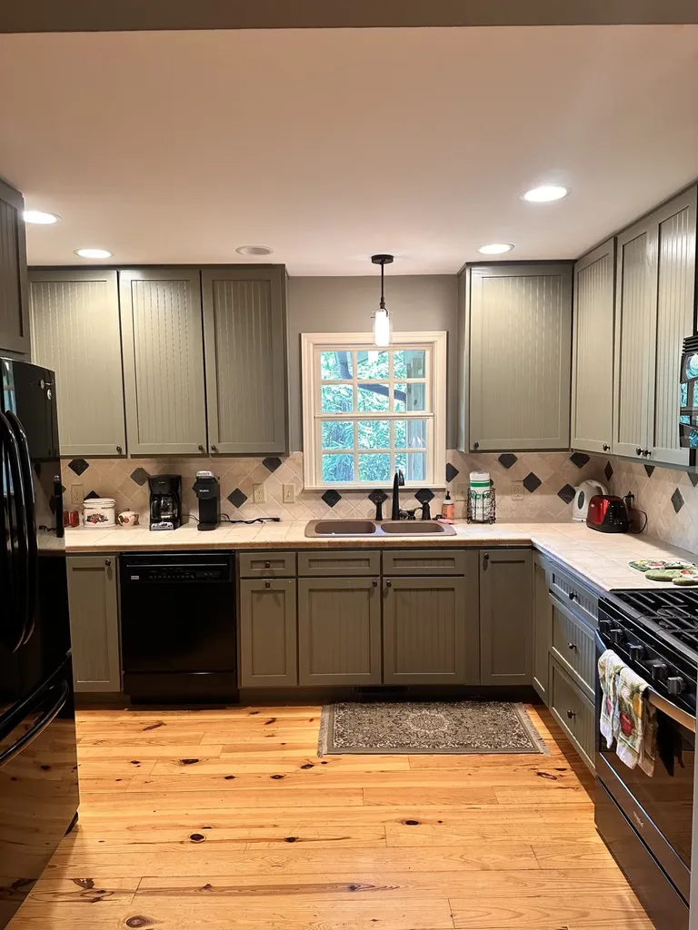 955 Big Bearpen Road Highlands NC 28741
