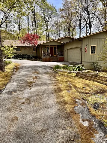 955 Big Bearpen Road Highlands NC 28741