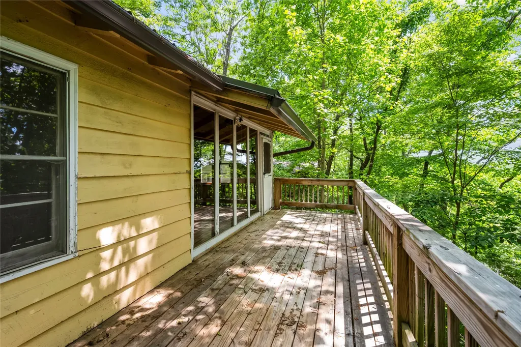 1481 Clear Creek Road Highlands NC 28741