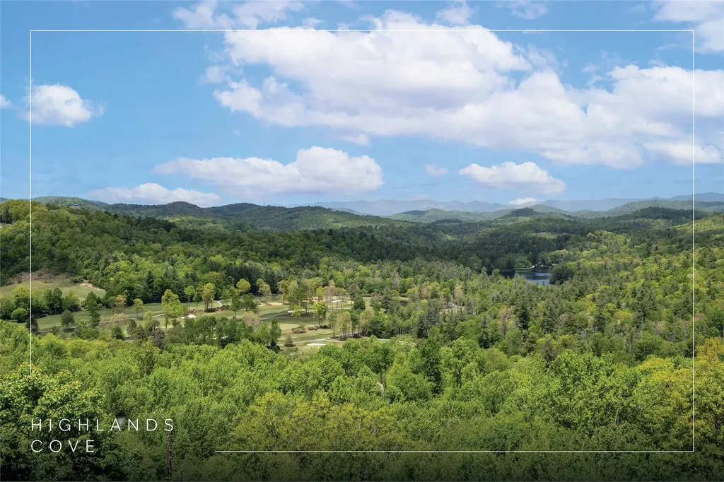 744 Old Wagon Trail Highlands NC 28741