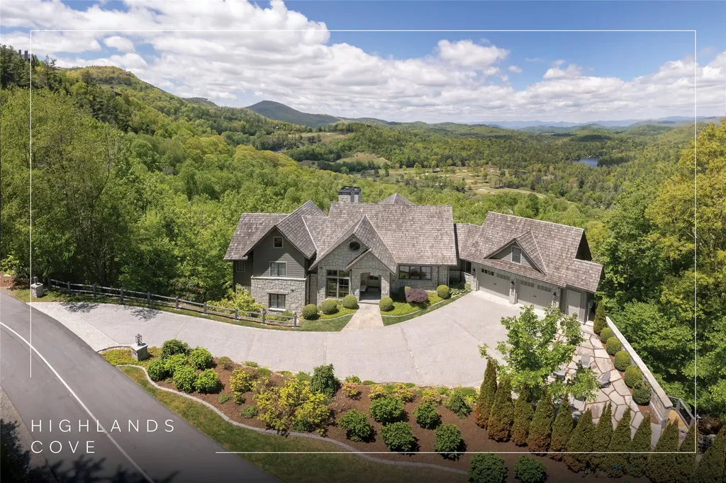 744 Old Wagon Trail Highlands NC 28741
