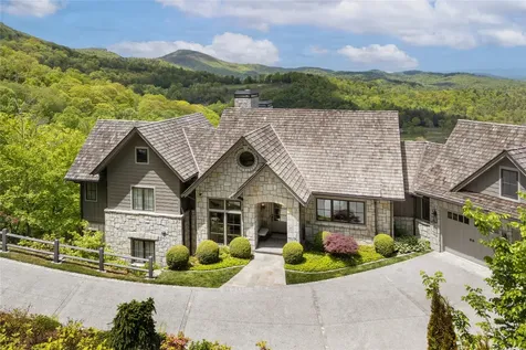 744 Old Wagon Trail Highlands NC 28741