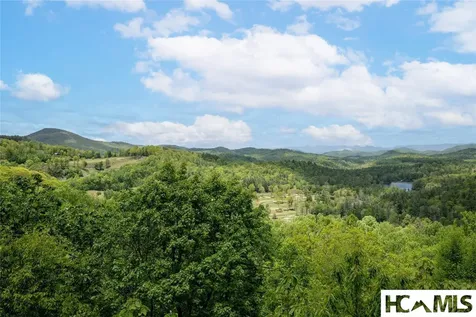 744 Old Wagon Trail Highlands NC 28741