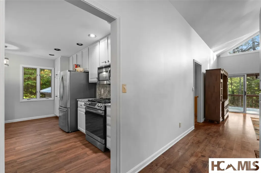 18 Horsepasture River Court Sapphire NC 28774