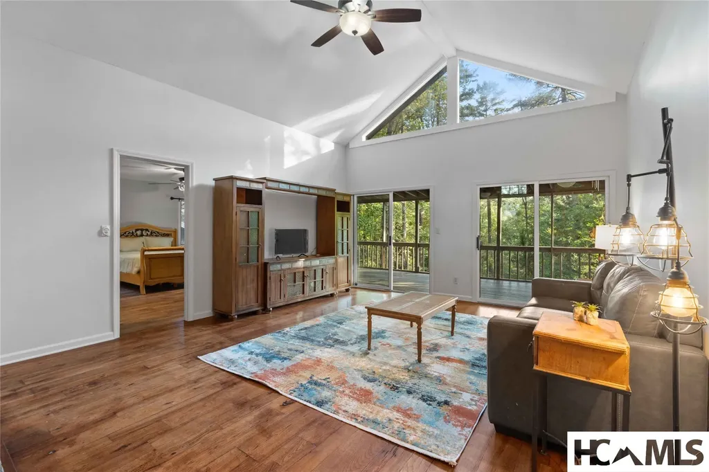 18 Horsepasture River Court Sapphire NC 28774
