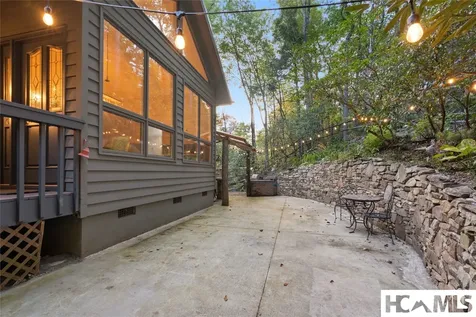 18 Horsepasture River Court Sapphire NC 28774