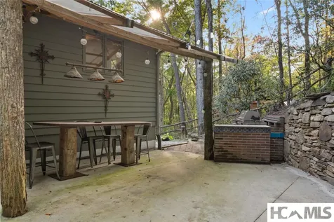 18 Horsepasture River Court Sapphire NC 28774