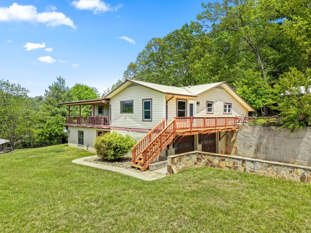 208 Quail Ridge Trail Franklin NC 28734