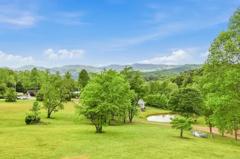 208 Quail Ridge Trail Franklin NC 28734