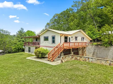 208 Quail Ridge Trail Franklin NC 28734