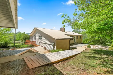 208 Quail Ridge Trail Franklin NC 28734