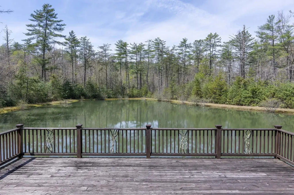 716 Pepper Vine Circle Brevard NC 28712