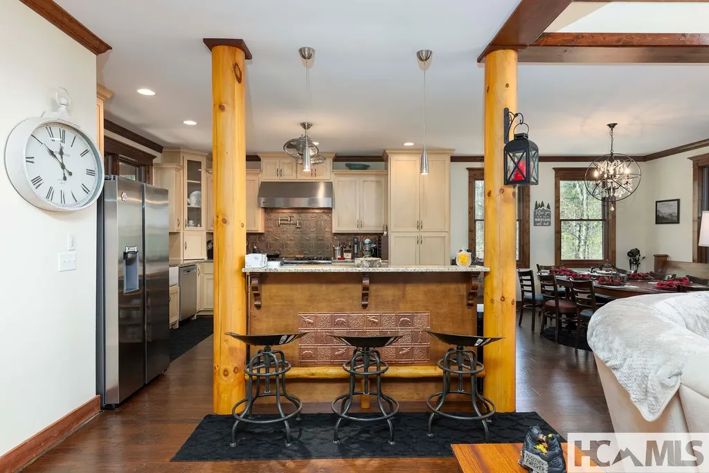 716 Pepper Vine Circle Brevard NC 28712