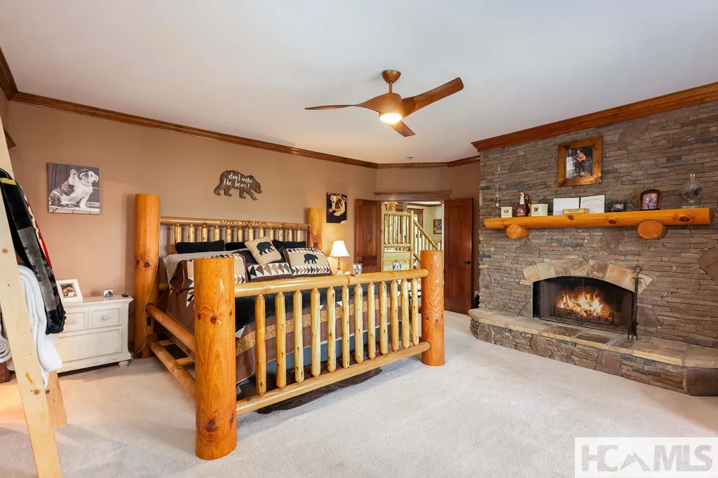 716 Pepper Vine Circle Brevard NC 28712