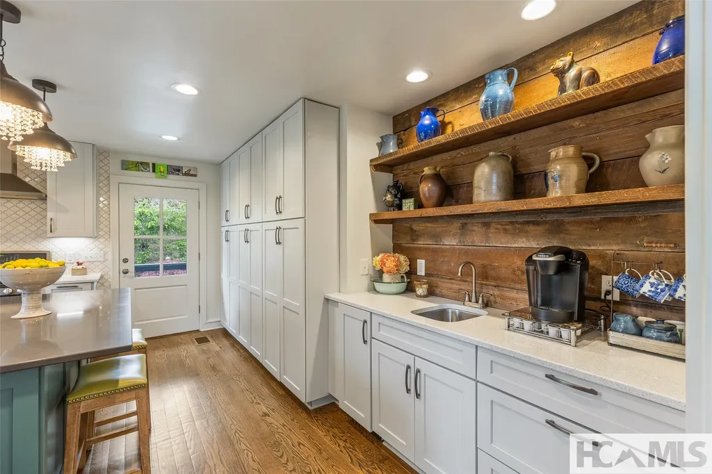 226 Sky Lake Drive Highlands NC 28741