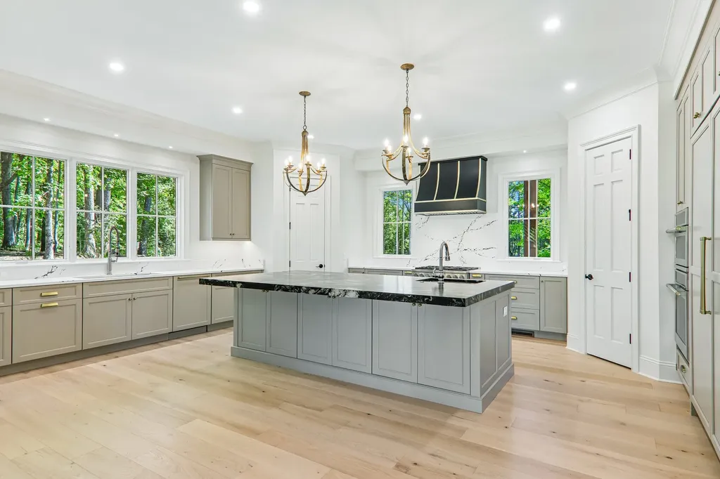 54 Forestland Road Cashiers NC 28717