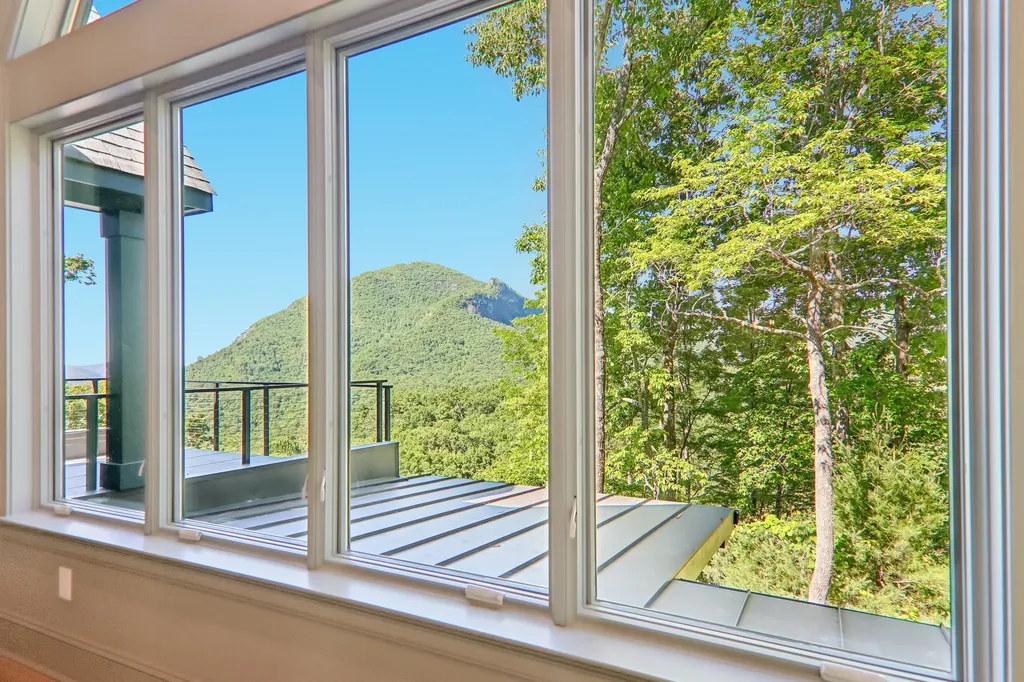 54 Forestland Road Cashiers NC 28717