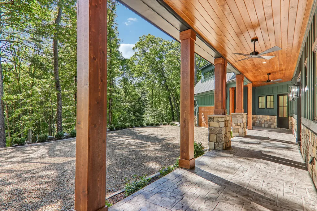 54 Forestland Road Cashiers NC 28717
