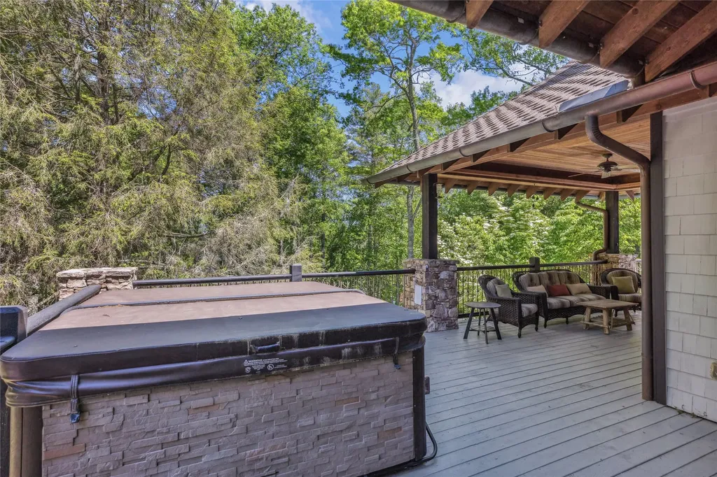 18 Buck Knob Island Glenville NC 28723