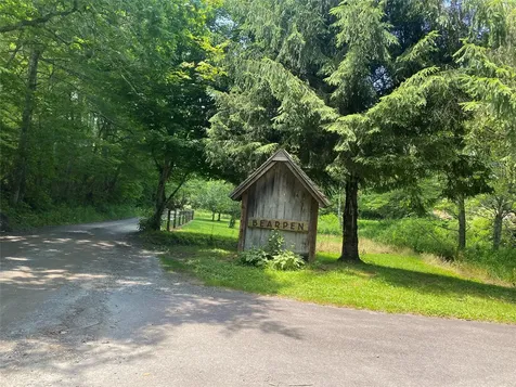 41 Wolf Knob Road Cullowhee NC 28723