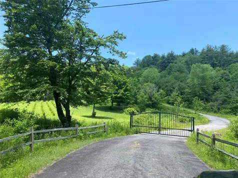 41 Wolf Knob Road Cullowhee NC 28723