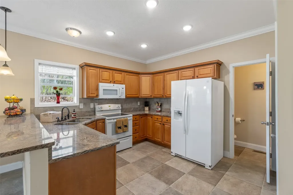 400 Cole Mountain Circle Highlands NC 28741